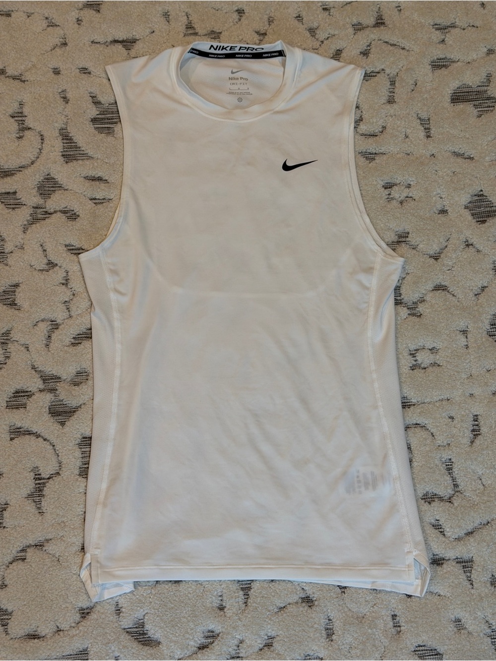 Nike Pro White Sleeveless Dri-FIT Muscle Tank EUC like new size Large